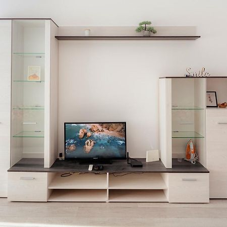 Apartament 2 Camere, Decomandat, In Zona Centrala Bucharest Luaran gambar